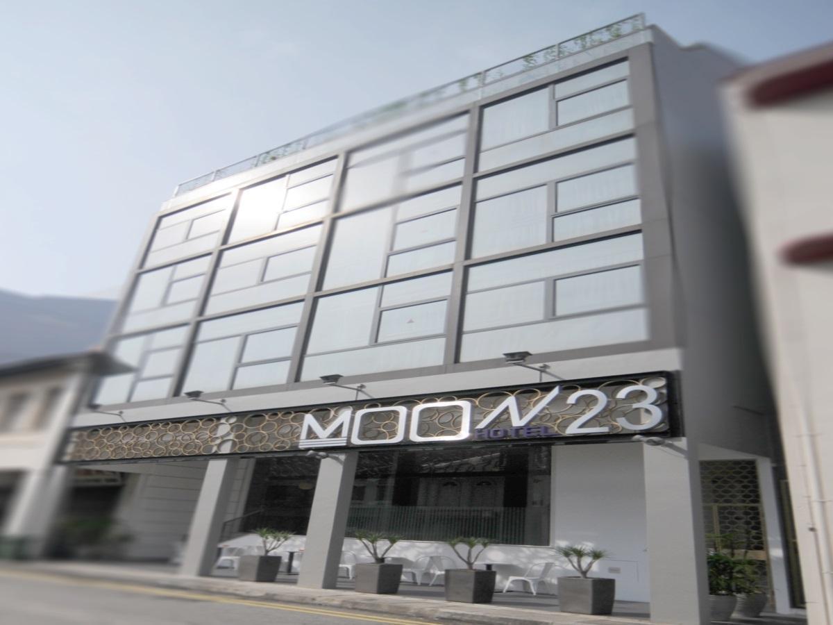 Moon 23 Singapura