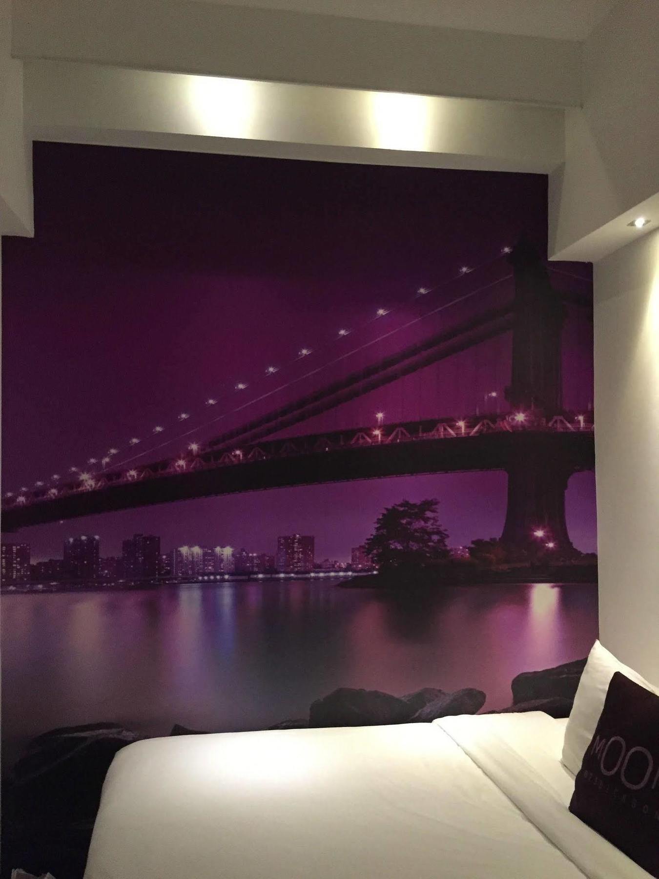 Hotel Moon 23 Singapura